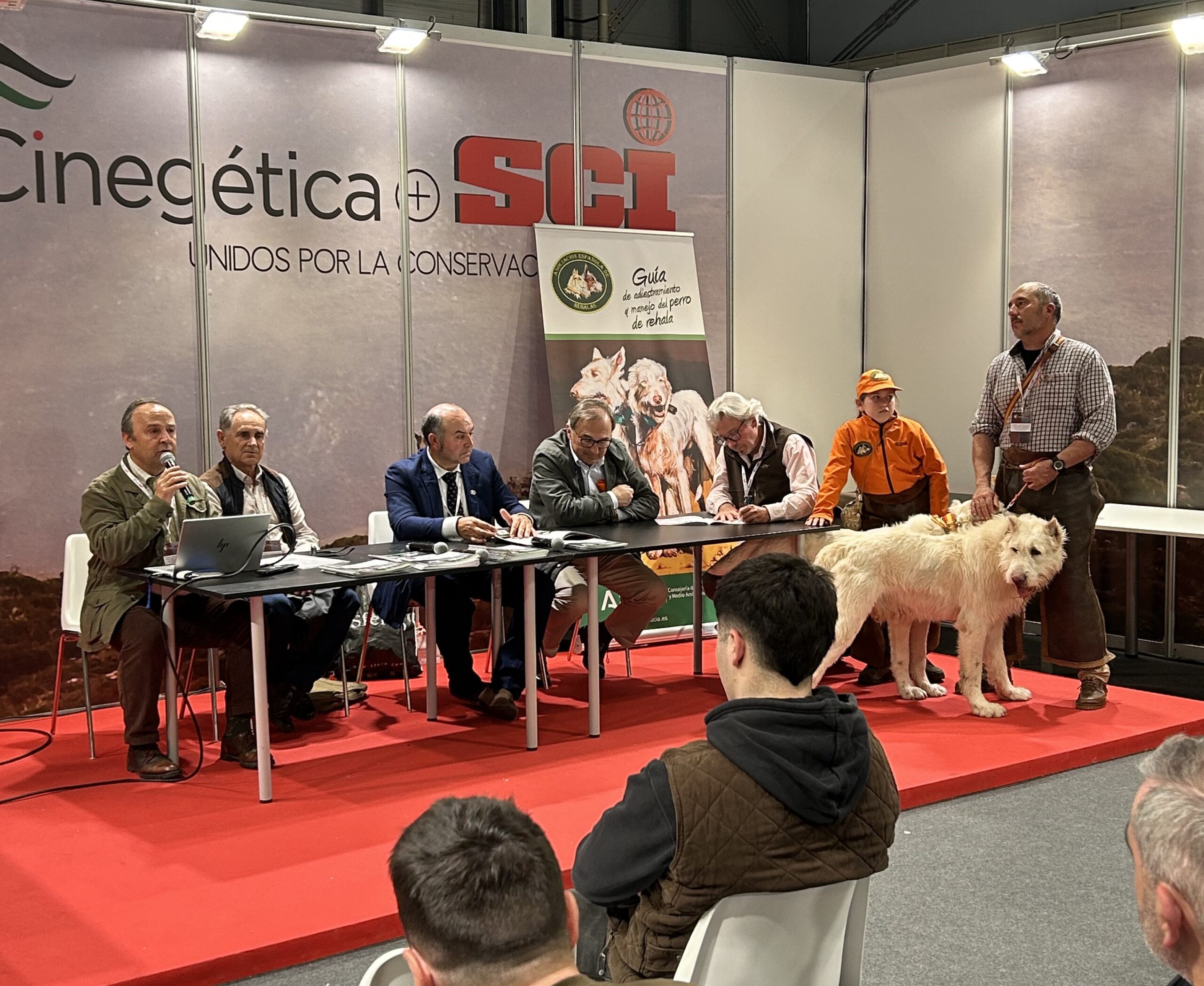 AER en Cinegética+SCI 2026 presentación Guía de Adiestramiento del Perro de Rehala